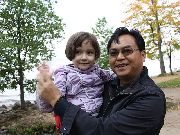 李飞院长与俄罗斯小朋友合影留念